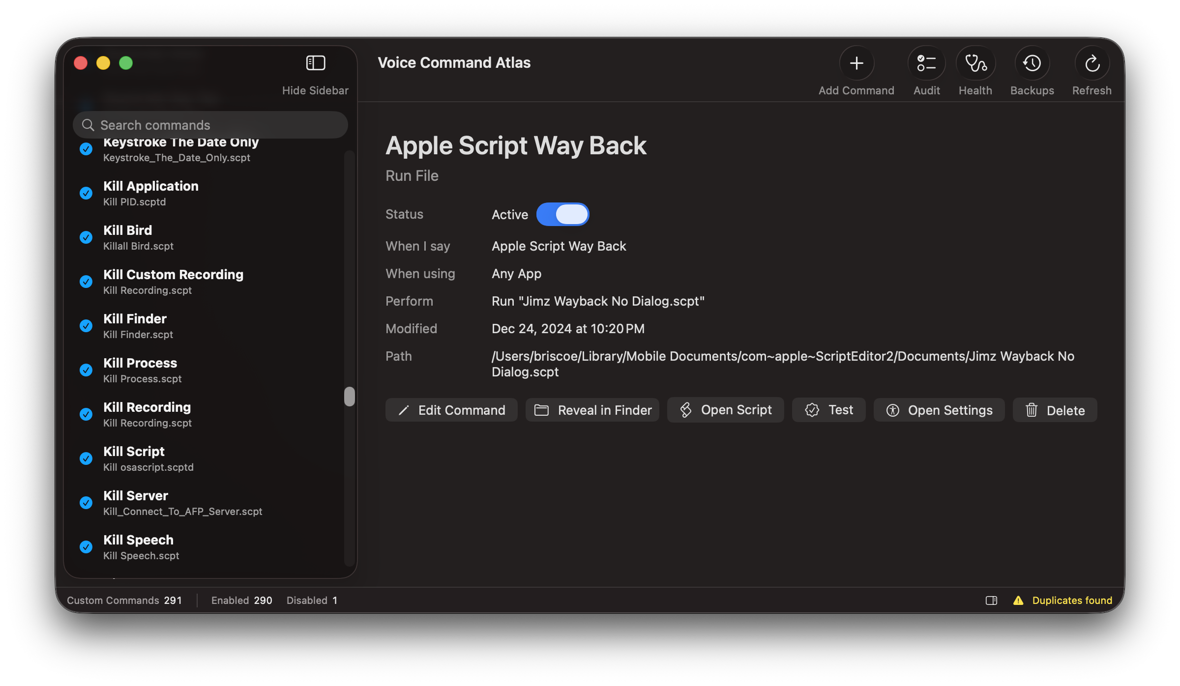 Voice Command Atlas main window showing a searchable command list and details for a selected AppleScript command.
